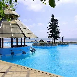 4* Курортный комплекс Long Hai Beach